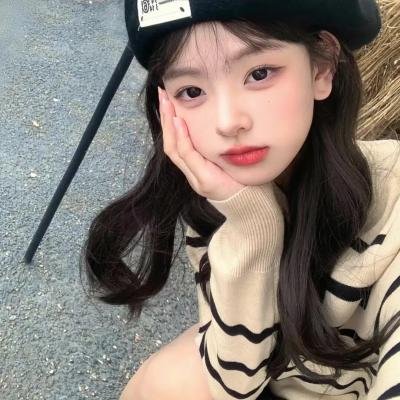瓶中美人